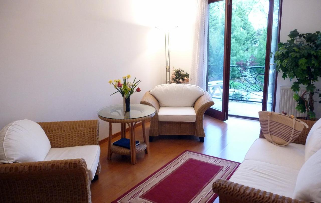 Balaton Art Guesthouse Balatonszárszó Εξωτερικό φωτογραφία