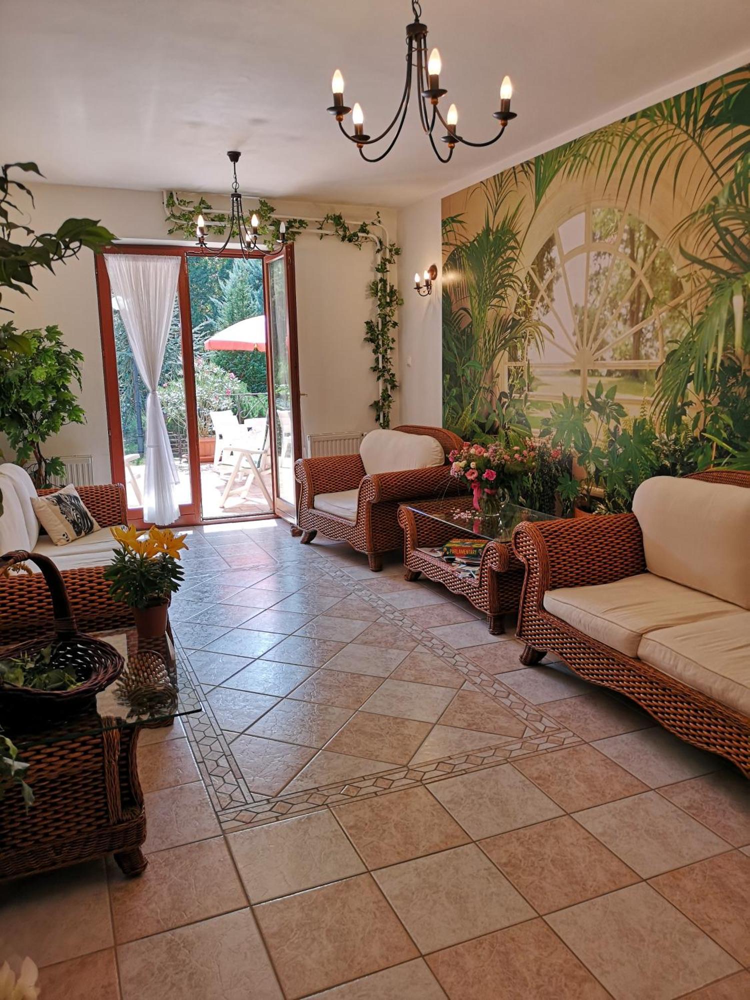 Balaton Art Guesthouse Balatonszárszó Εξωτερικό φωτογραφία